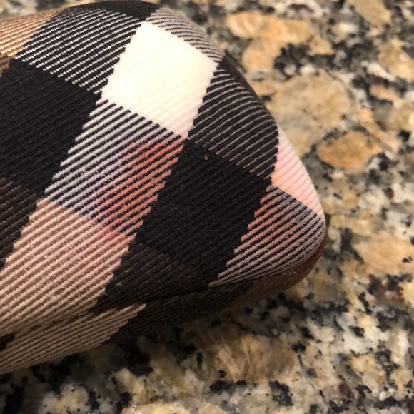 🟡 BURBERRY SUNGLASS FRAMES (Prescription) - Picture 14 of 15